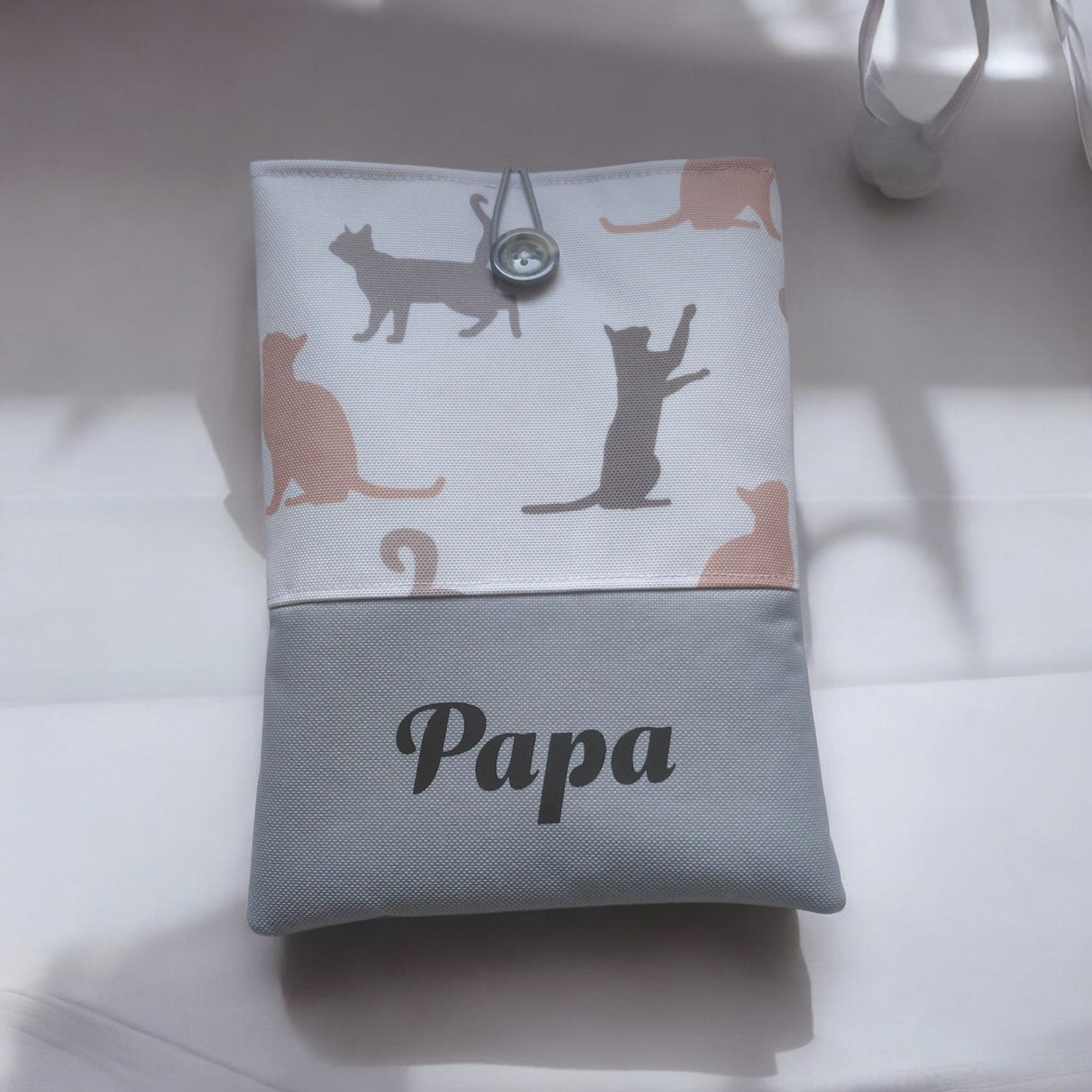 Pochette livre personnalisée Papa – Étui imperméable molletonné pour livre, tablette ou liseuse – Cadeau papa original – Image 3