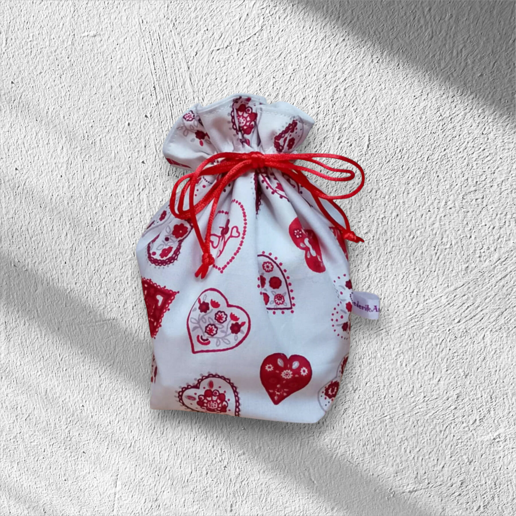Kit beauté éco-responsable composé de 7 lingettes lavables, d’un bandeau de soin et d’un pochon de rangement en coton – Image 6