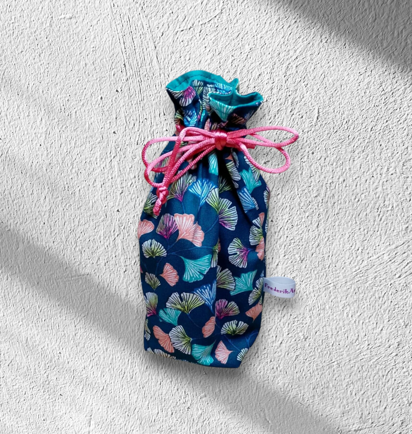 Kit beauté éco-responsable composé de 7 lingettes lavables, d’un bandeau de soin et d’un pochon de rangement en coton – Image 9