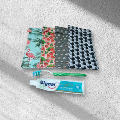 Etui pour brosse à dents et dentifrice, modèles au choix