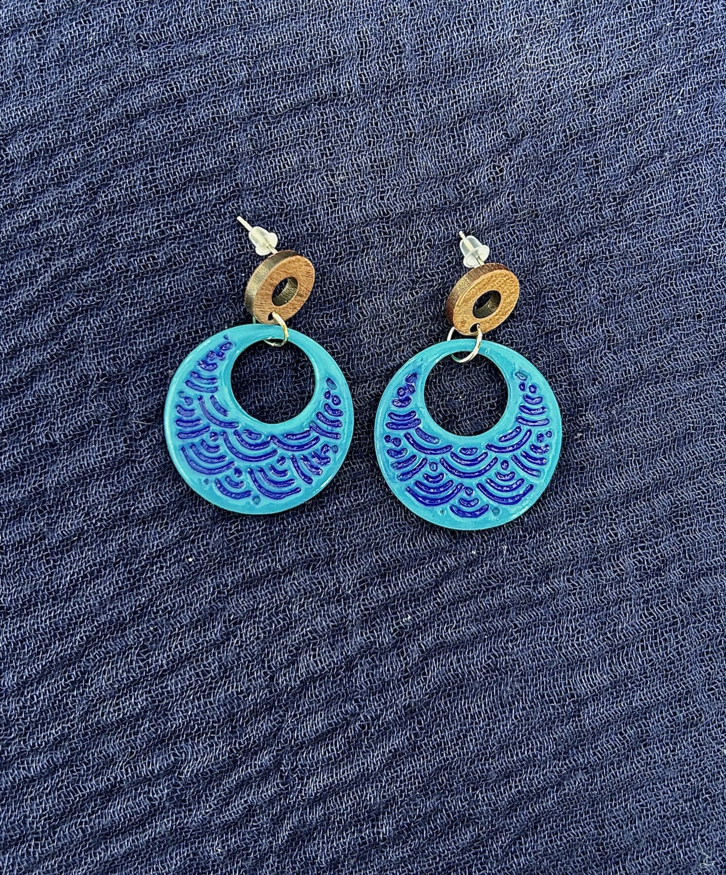 Boucles d’oreilles « Lune Océane » en pâte polymère turquoise – Image 2