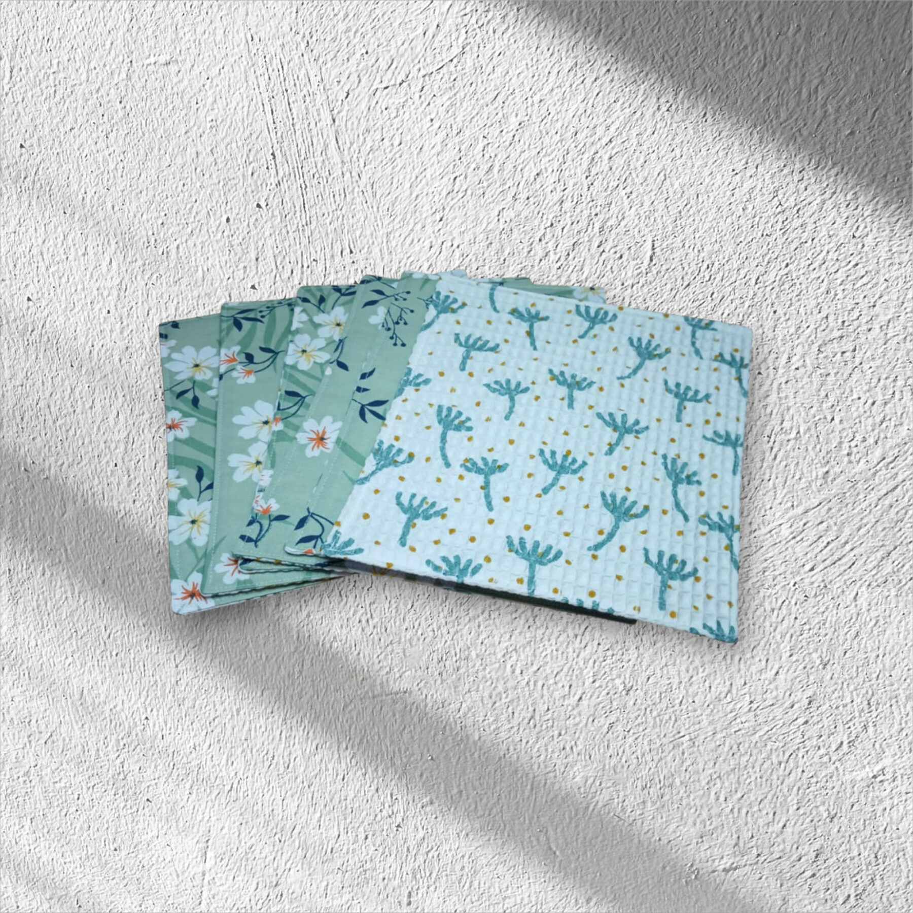 Panière de 6 feuilles d'essuie tout et 3 éponges lavables 100 % coton, – Image 2