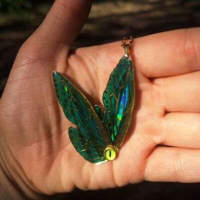 Collier Papillon Lumineux Yeux Mystiques
