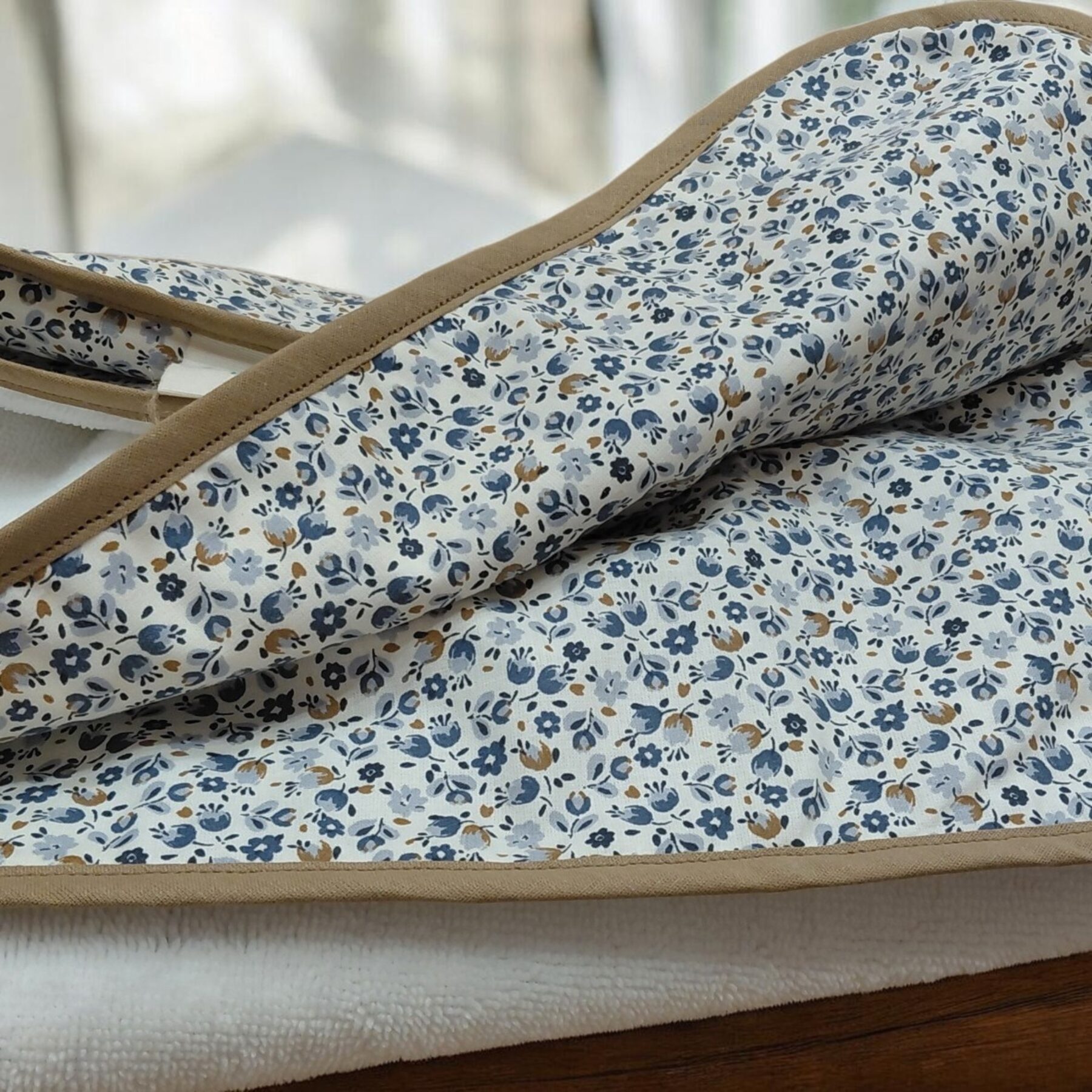 Cape de bain bébé 97x97 cm – Coton & éponge bambou Oeko-Tex – Fait main en France – Image 3