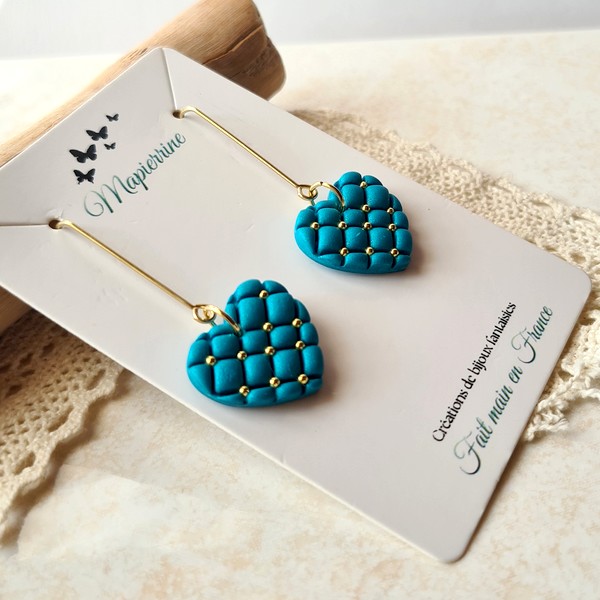 Boucles d'oreille femme fait main en pâte polymère et acier inoxydable Coeur et perles Bleu – Image 2