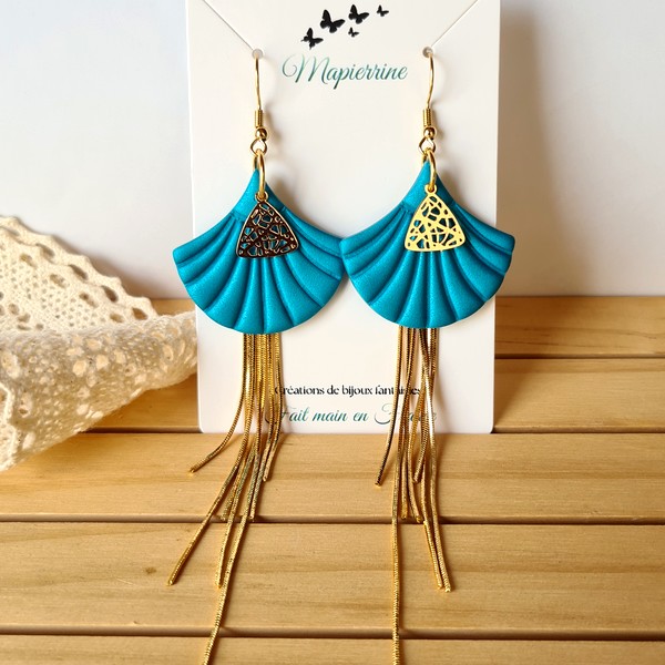 Boucles d'oreille femme fait main en pâte polymère et acier inoxydable Eventail à pampilles bleu – Image 3