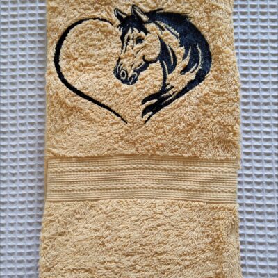 Serviette de toilette brodée