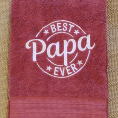 Serviette de bain brodée