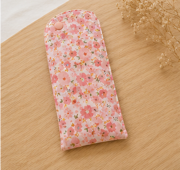 Étui à lunettes en coton fleuri rose fait main – Talya Création Artisanale