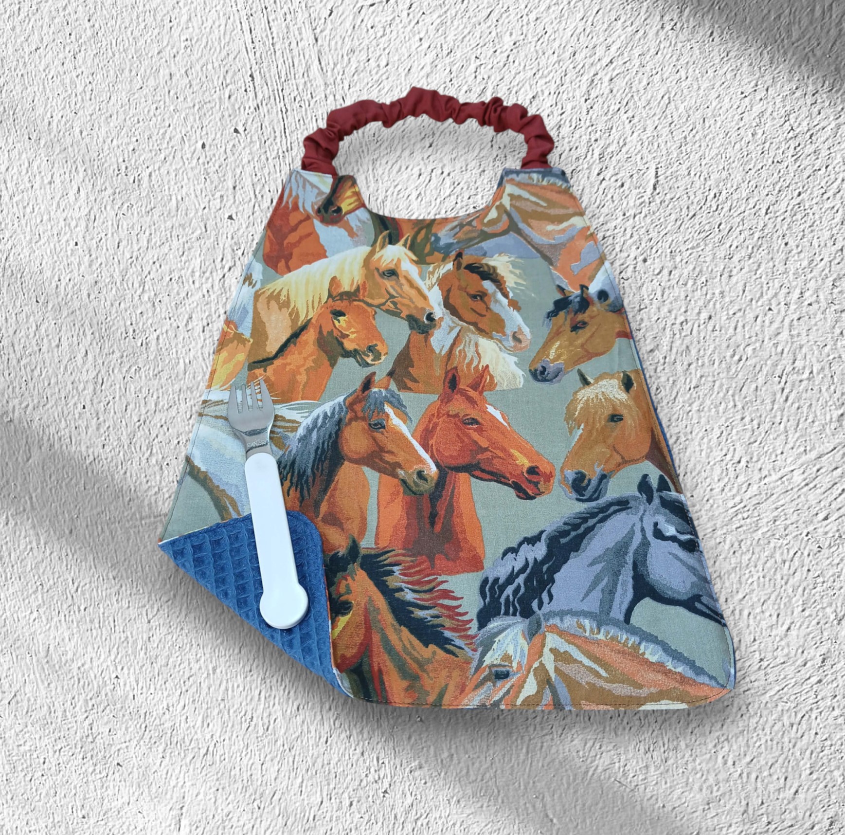 Serviette de table enfant, bavoir maternelle, modèle garçons et animaux au choix – Image 13