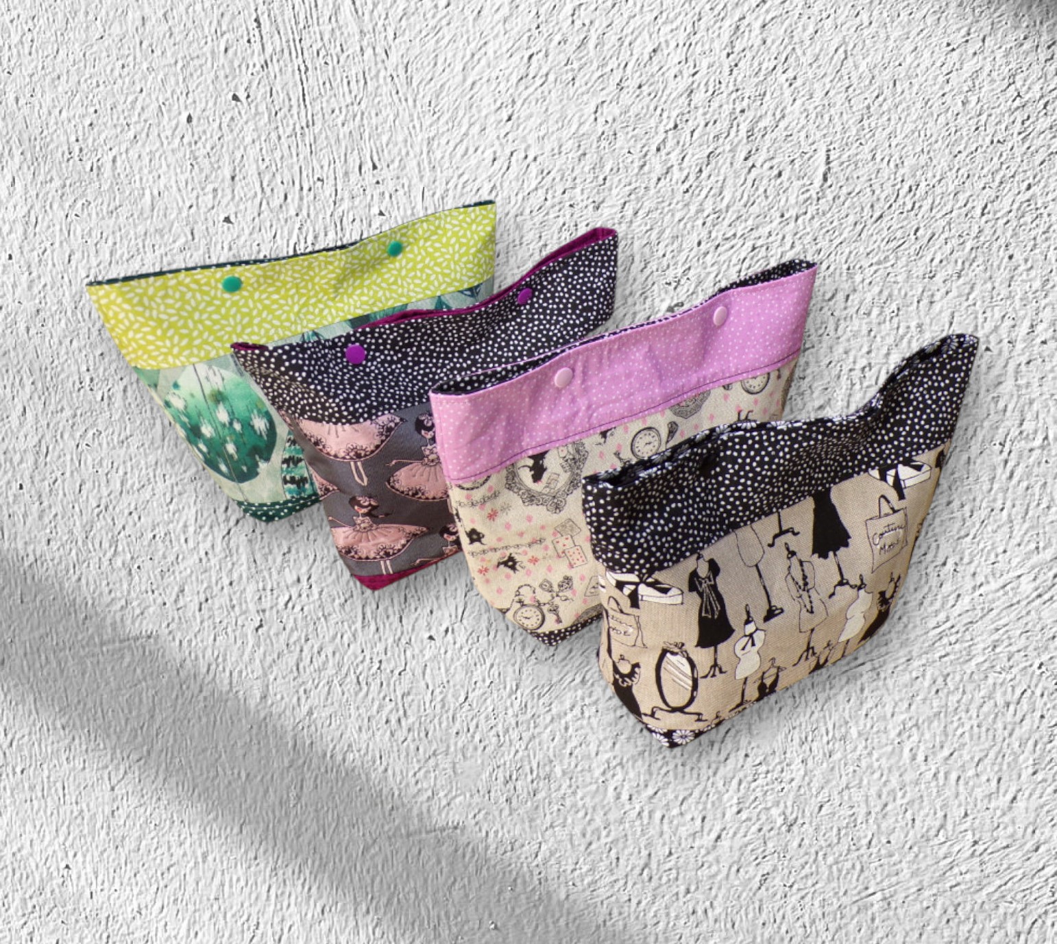 sac, pochette, trousse doublé fermeture bouton pression motif au choix