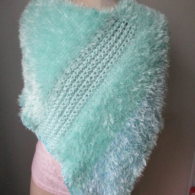poncho,laine douce,,léger,modèleunique,faitmain,cadeau,accessoire