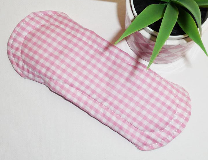Protège-slip lavable VICHY (Mini & discret : 16 cm) - Zéro déchet - PSL - Protège-slip en coton ado fille femme - Hygiène intime féminine