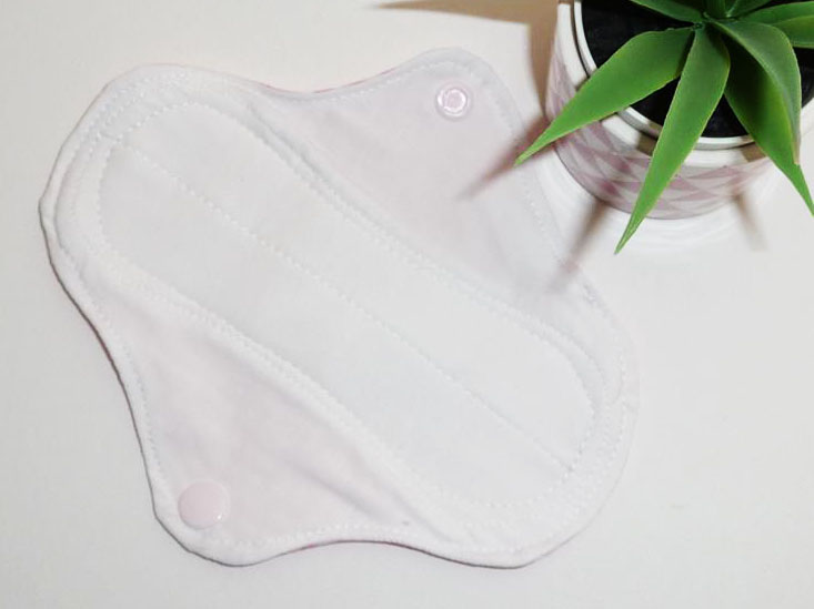 Protège-slip lavable VICHY (Mini & discret : 16 cm) - Zéro déchet - PSL - Protège-slip en coton ado fille femme - Hygiène intime féminine