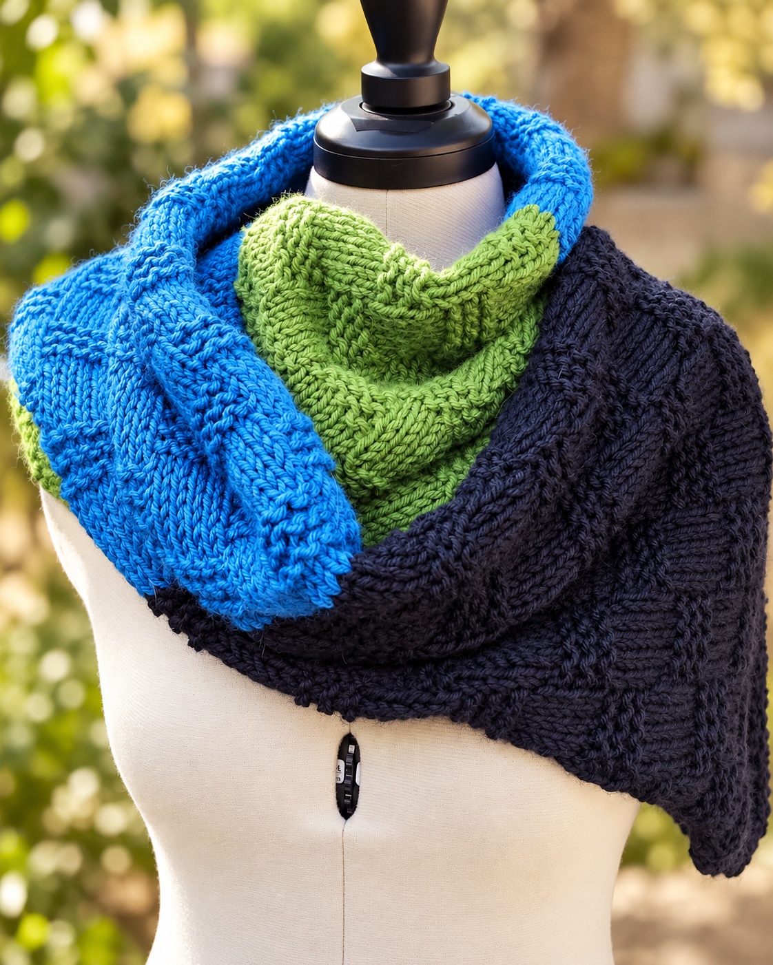 Echarpe en laine très douce avec point fantaisie - laine mérinos -écharpe couleur. – Image 2