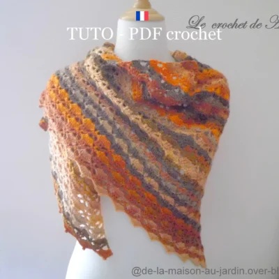 TUTO CROCHET – Châle aux jolis motifs dentelle orné de couleurs dégradées , facile avec seulement 3 points crochet !