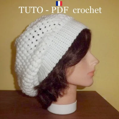 TUTO CROCHET – Bonnet blanc tombant style Slouchy , orné du joli point Puff Stitch , facile à réaliser !